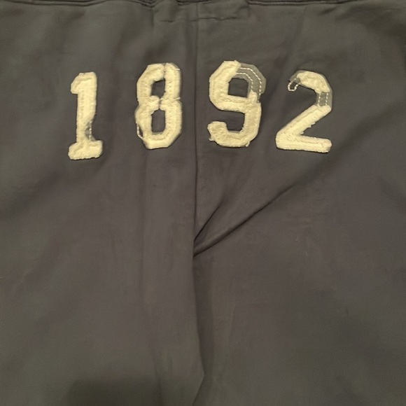 Abercrombie & Fitch Fleece Capri Sweatpants NWT size small Navy - Picture 11 of 11